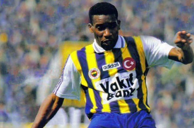 Yıldız isim rekor bedele satıldı!