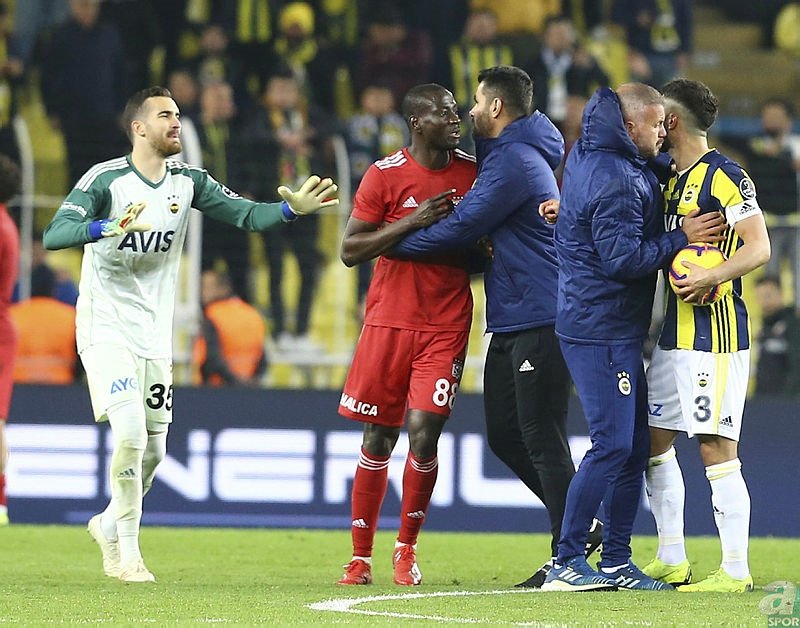 Spor Yazarlarinin Fenerbahce A Hatayspor Maci Yorumlari Futbol