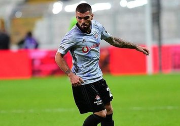 Beşiktaş'ta Rebocho sürprizi