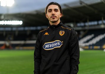 Hull City'de ayın futbolcusu Abdülkadir Ömür oldu!