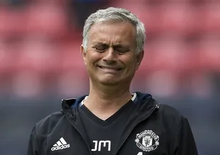 Mourinho'ya men cezası!