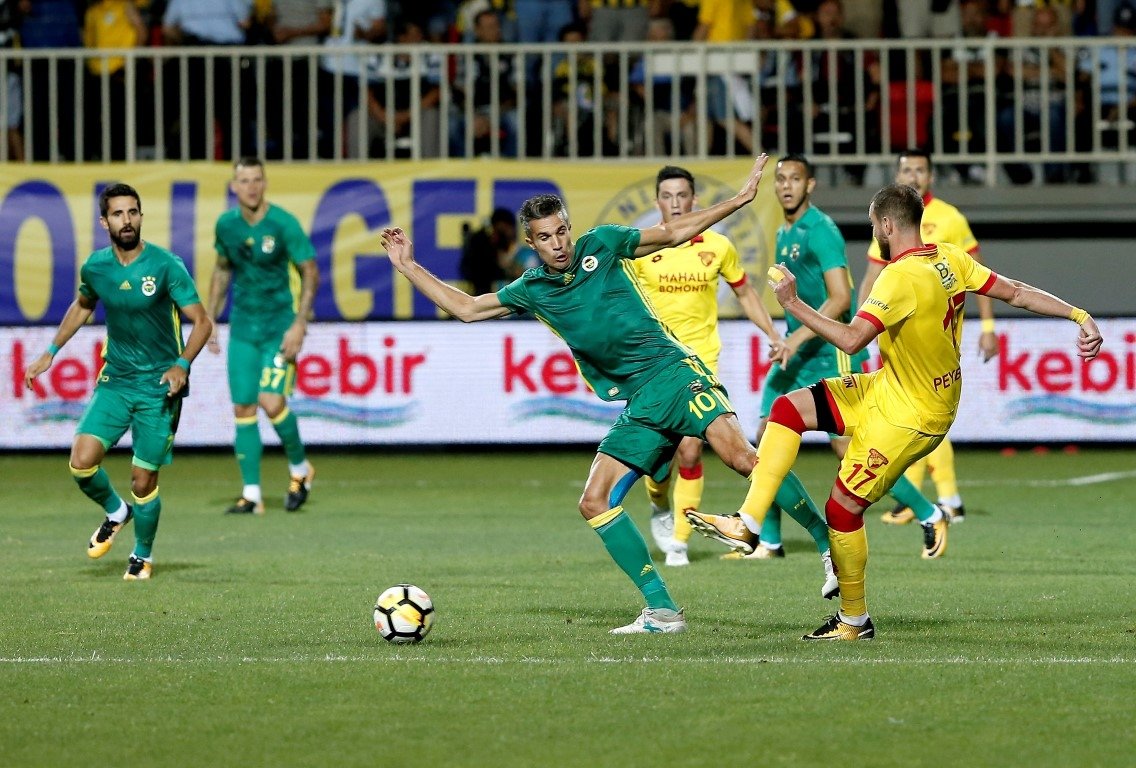 Göztepe - Fenerbahçe maçından kareler