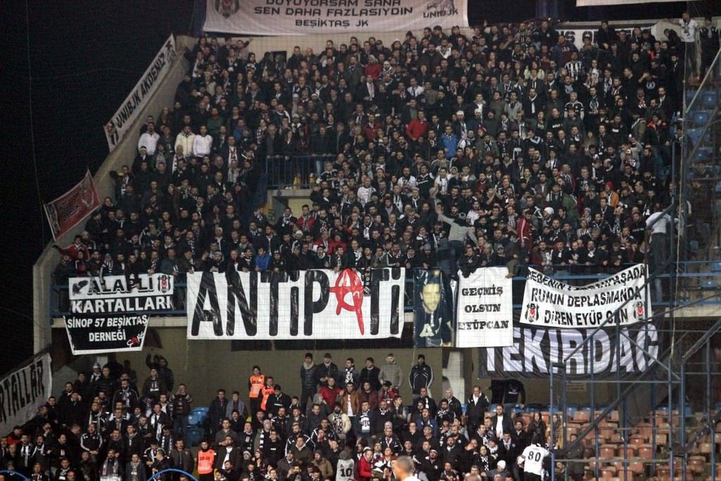 Kardemir Karabükspor-Beşiktaş karşılaşmasından kareler