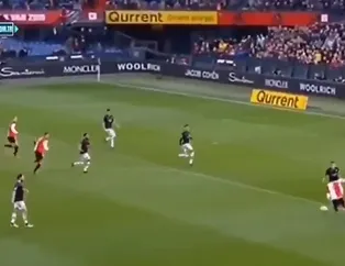 Robin Van Persie hat-trick yaptı