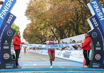 İstanbul Maratonu'nu kadınlarda Sechale Dalasa kazandı