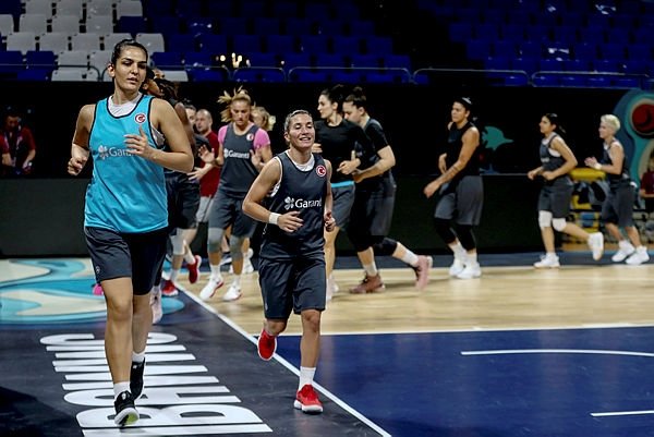 Periler rahat kazandı