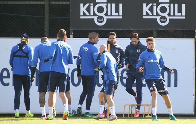 Ozan Tufan derbide oynayacak mı?