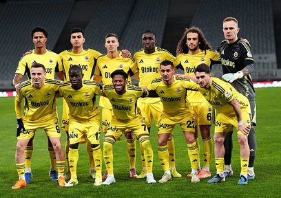 F.Bahçeli yıldızlar stadyumdan özel araçlarıyla ayrıldı