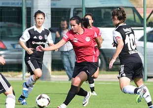 ‘Dişi Ronaldinho’ tek başına Beşiktaş’ı yıktı!