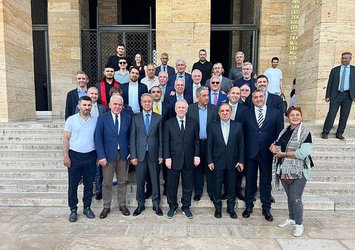 Aziz Yıldırım'dan Anıtkabir'e ziyaret!
