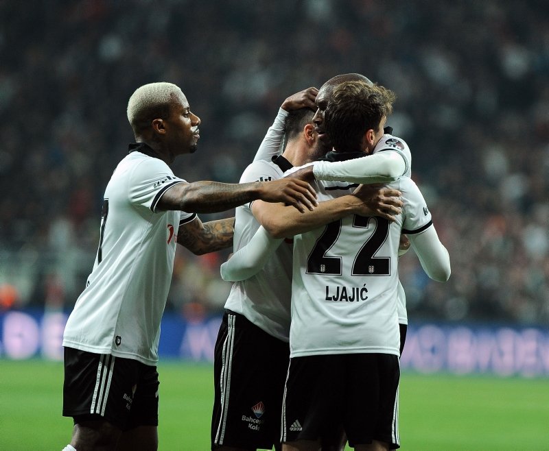 Beşiktaş - Başakşehir maçından kareler