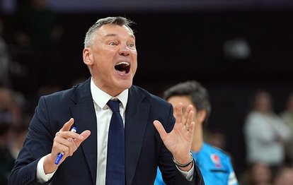 Fenerbahçe Beko Başantrenörü Sarunas Jasikevicius EuroLeague’da yılın antrenörü seçildi!