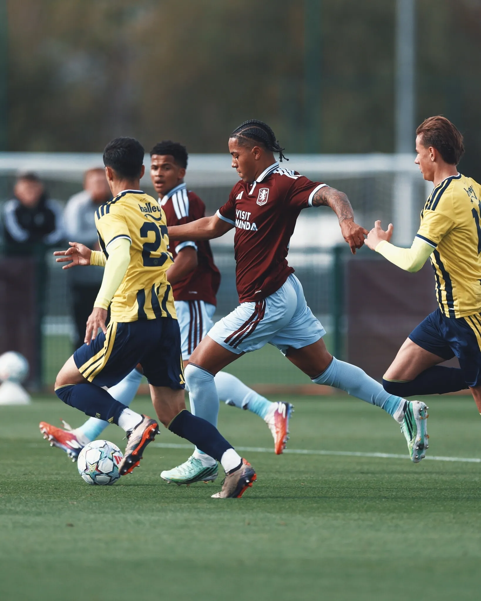 Fenerbahçe, Aston Villa deplasmanında mağlup oldu