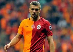 Lukas Podolski Çin'e transfer oluyor!