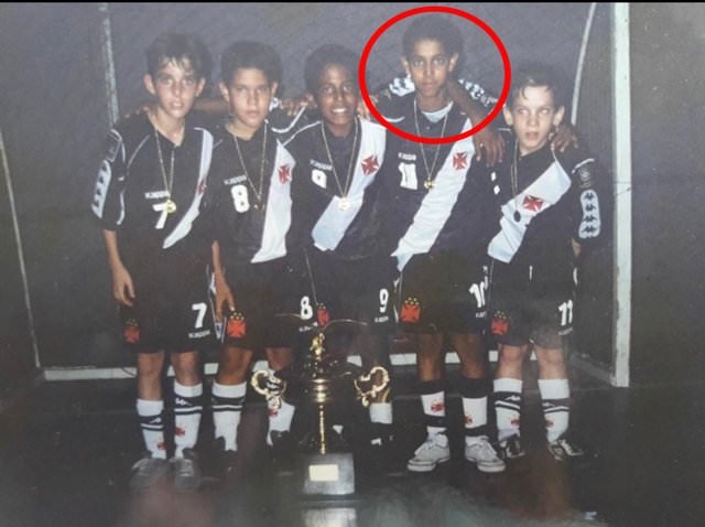 Ünlü futbolcuların çocukluk fotoğrafları