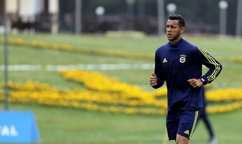 Josef de Souza’ya teklif geldi sosyal medya yıkıldı!