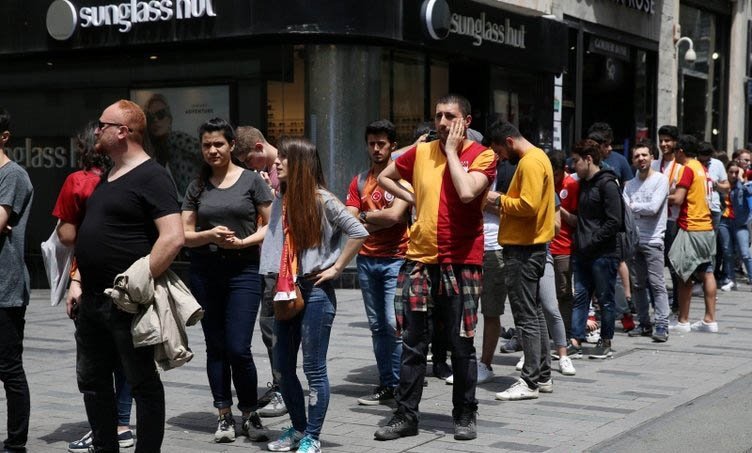 Galatasaray’da sürpriz veda...