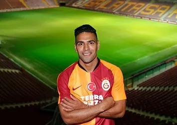 Falcao resmen Galatasaray'da!