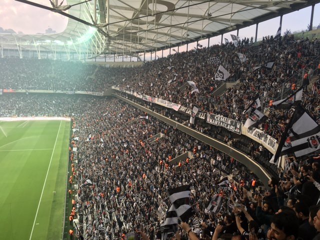 Vodafone Arena için dev proje