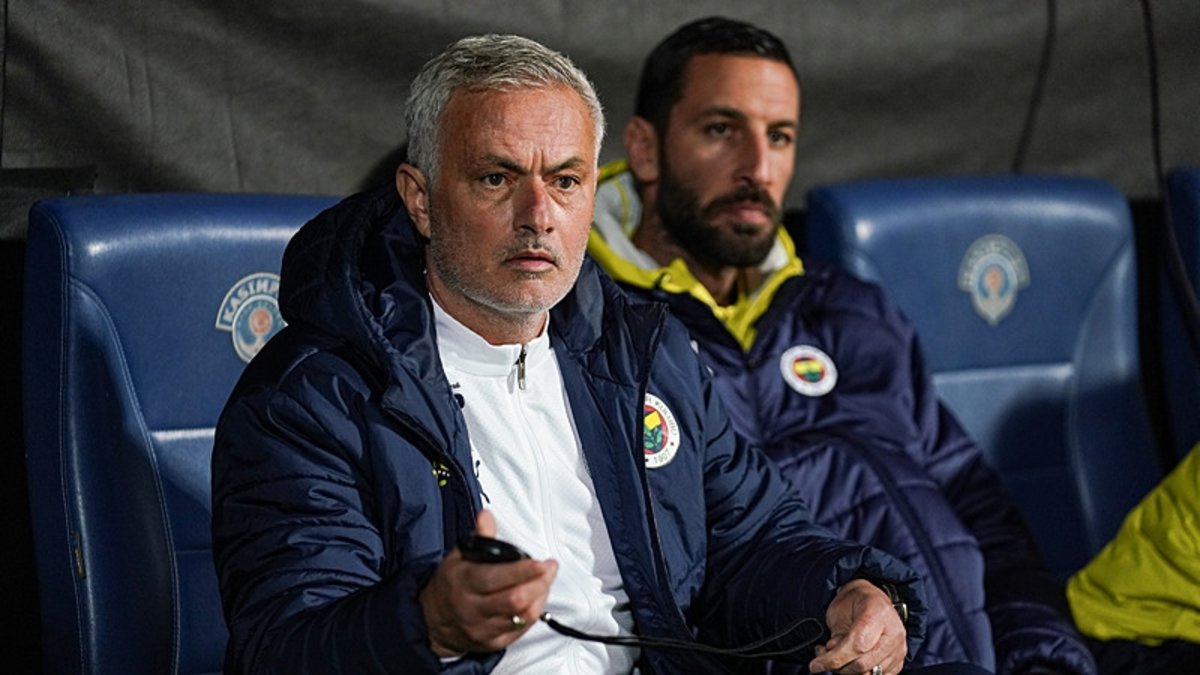 FENERBAHÇE HABERİ: Jose Mourinho'dan flaş transfer açıklaması!