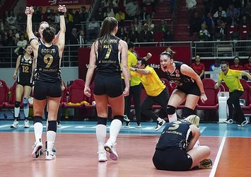 VakıfBank altın setle turladı!