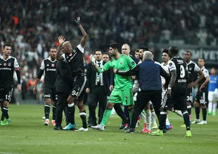 Talisca'ya 1 numara savunma