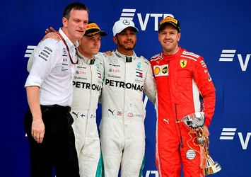 Rusya'da zafer Lewis Hamilton'ın!