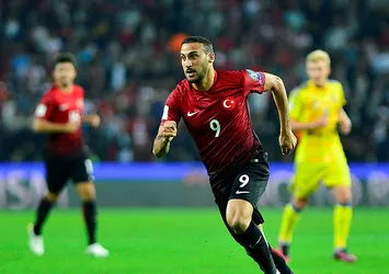 Erdoğan'dan Cenk Tosun'a tebrik