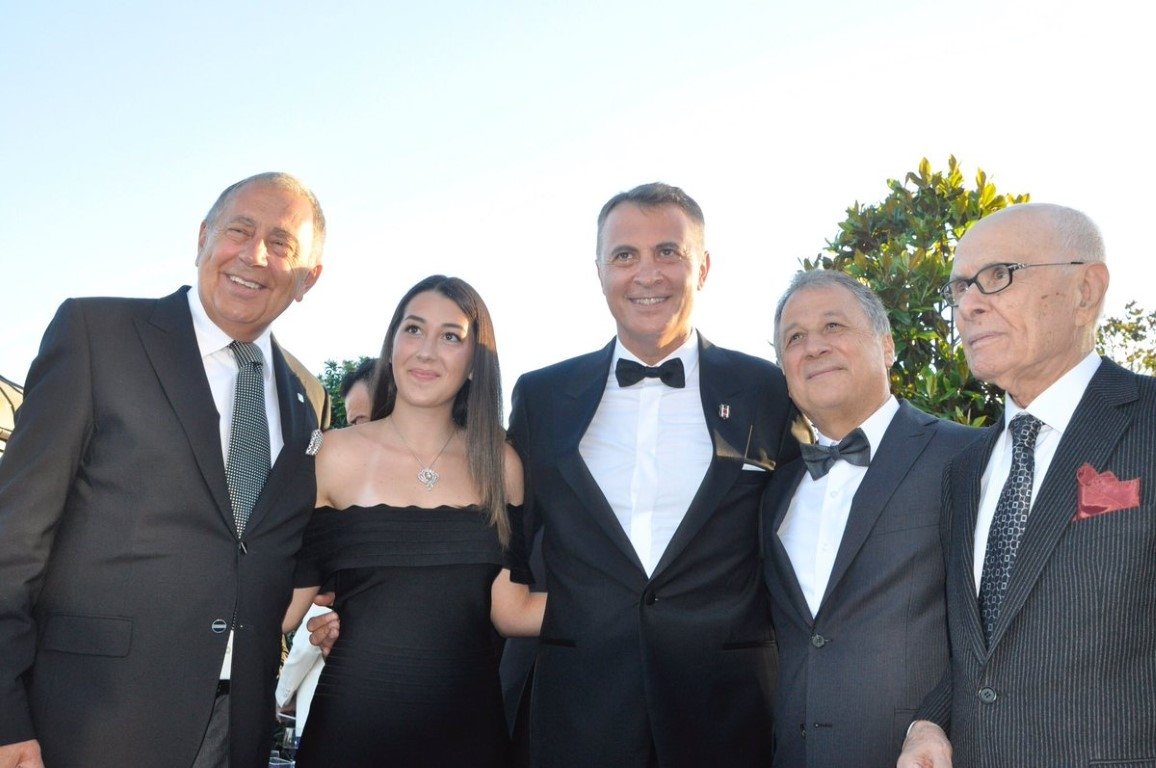 Beşiktaşlı futbolcular kendinden geçti