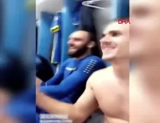 Vedat Muriç soyunma odasında coştu!