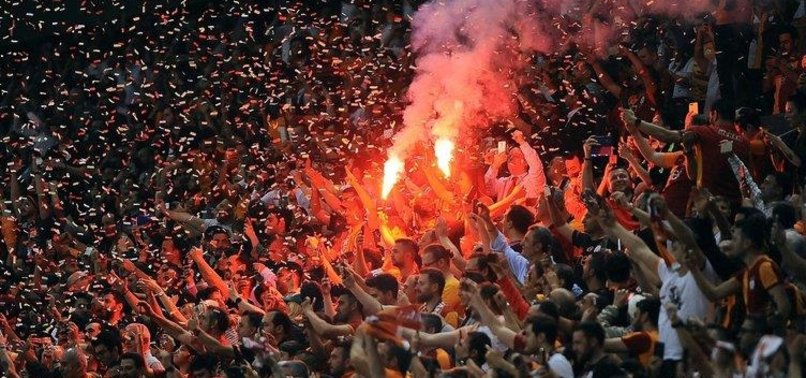 Galatasaray taraftarlarından kombine yenilemeye yoğun ilgi