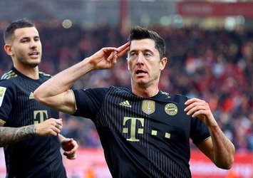 Bayern deplasmanda beşledi!