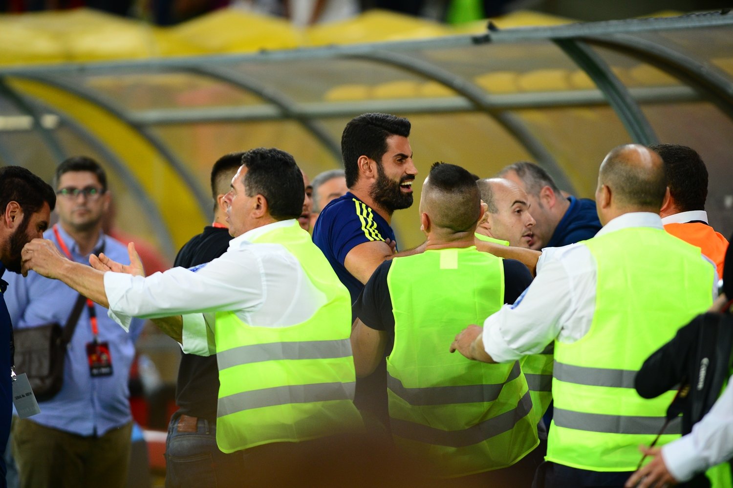 Vardar-Fenerbahçe maçı sonrası gerilim!