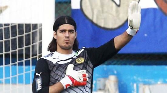 Hem dayak yedi hem kulüpten kovuldu!