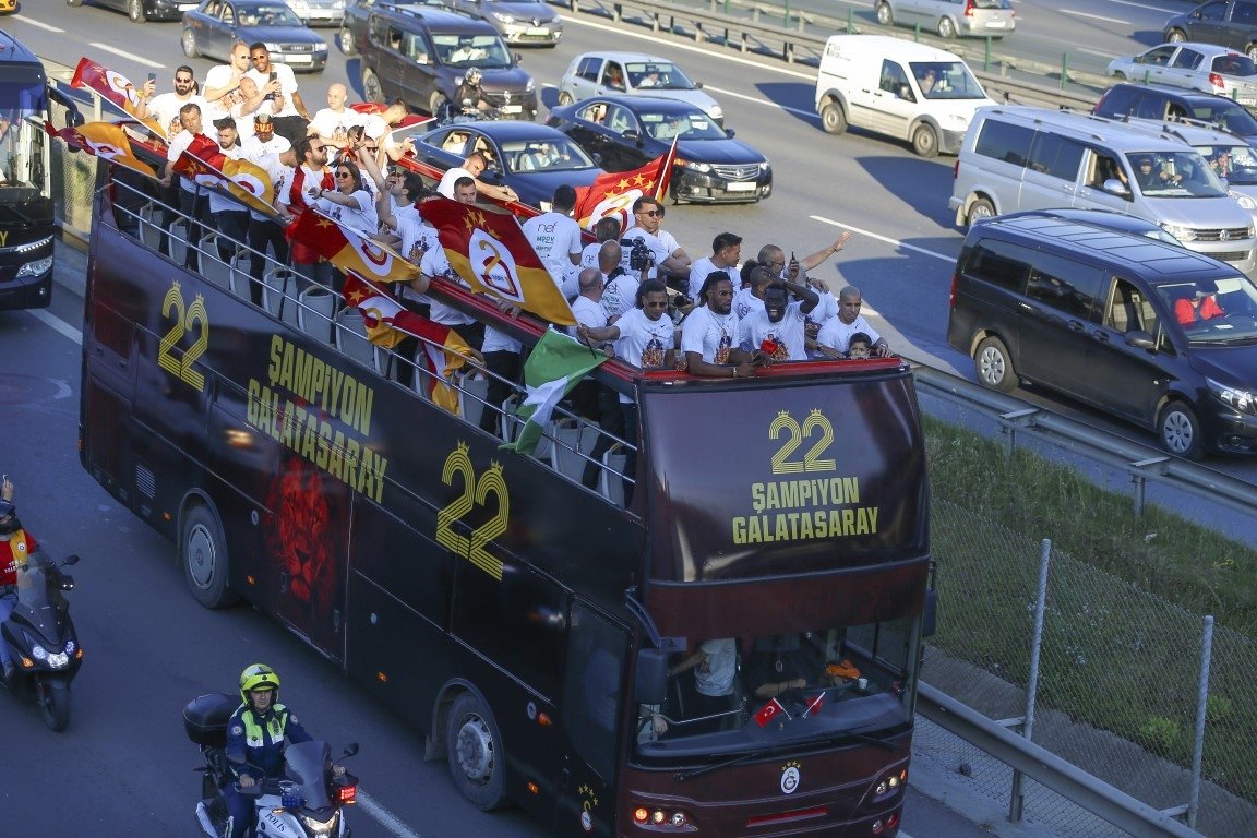 Galatasaray’ın şampiyonluk kutlamasında 5. yıldız detayı