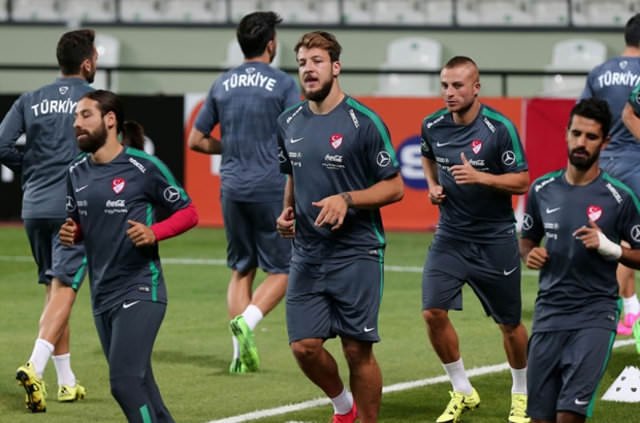 Hangi futbolcu ne kadar prim aldı?