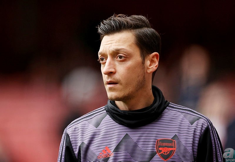 Arsenal taraftarından şaşırtan kampanya! Mesut Özil için...