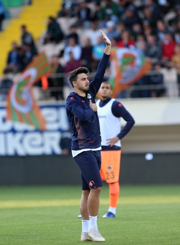 Fenerbahçe’den flaş Ozan Tufan kararı!