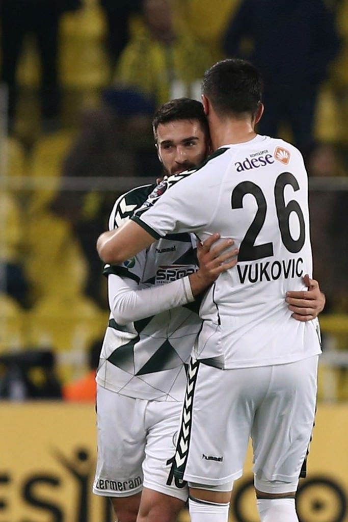 Fenerbahçe-Atiker Konyaspor karşılaşmasından kareler