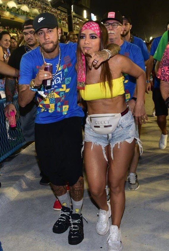 Neymar Rio Karnavalı’nda görüntülendi!