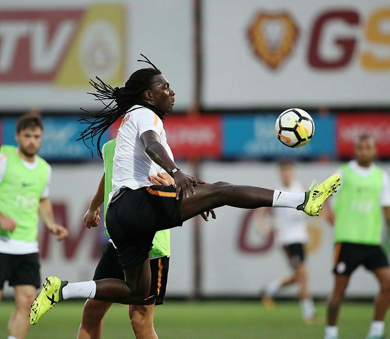 Bafetimbi Gomis idmanda bayıldı!
