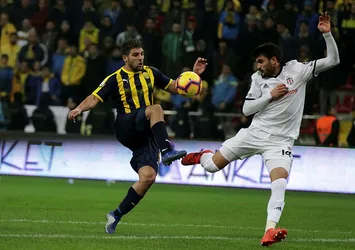El Kabir Rize yolunda