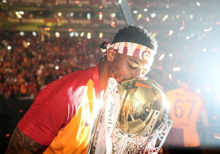 Galatasaray’da ilk imza Ryan Donk’tan