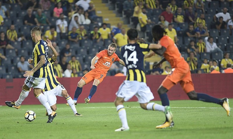 Fenerbahçe - Beşiktaş derbisi seyircisiz mi oynanacak?