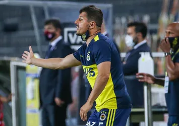 Emre'den Ferdi'ye: Kalkma yat!
