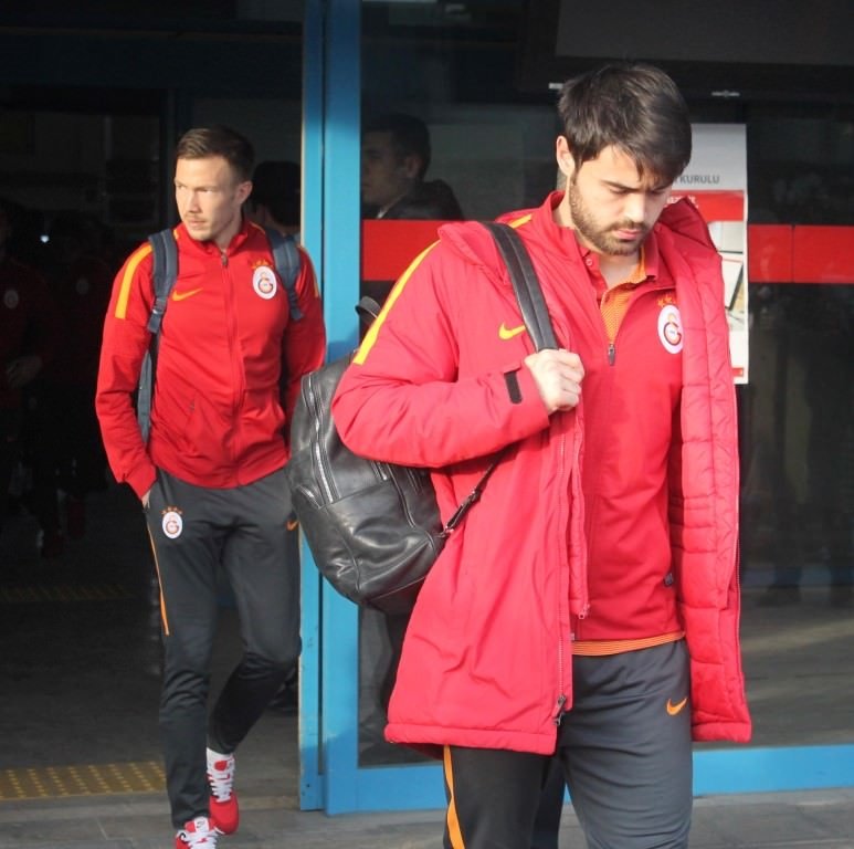 Galatasaray kafilesi Trabzon’a gitti