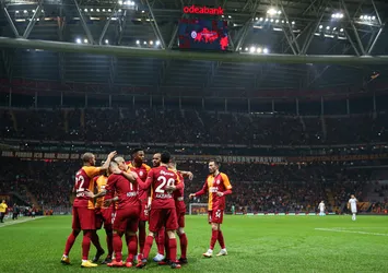 Galatasaray liderle puan farkını eritiyor