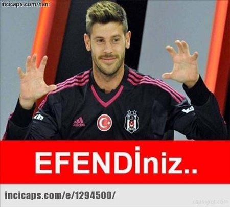 Beşiktaş Napoli’yi yendi, capsler patladı