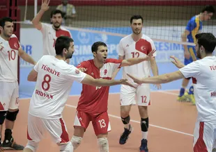 Milliler, İtalya'ya acımadı