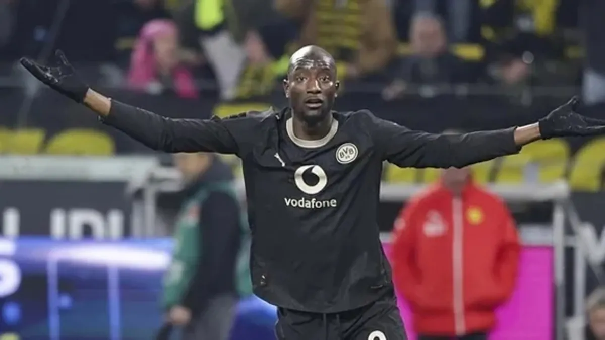 Fener'den iki yıldıza kanca!